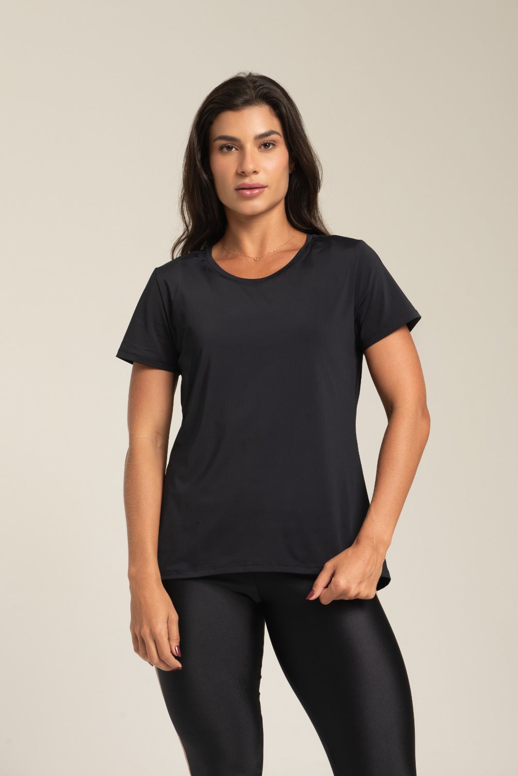 Camiseta Longa Confort Preto