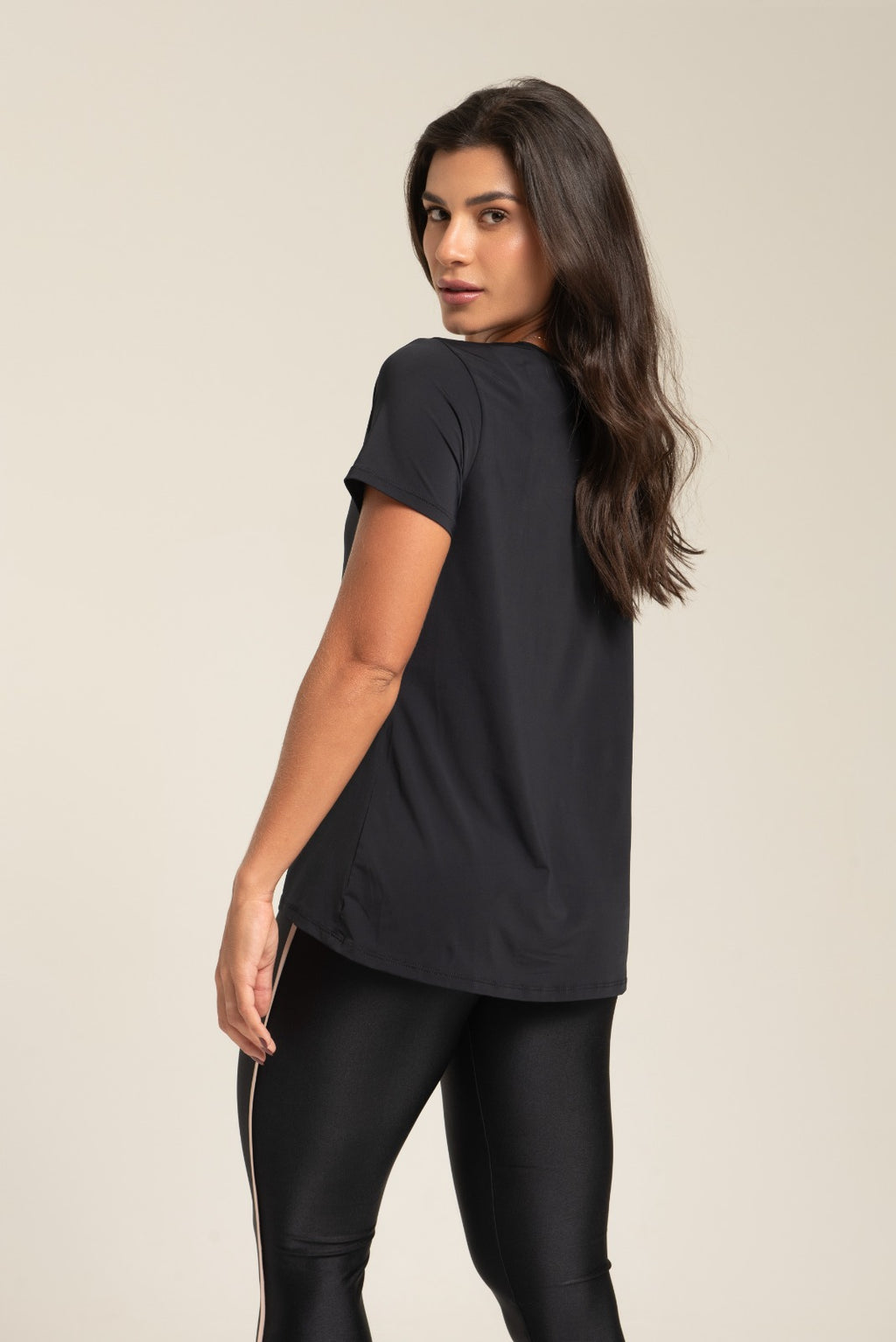 Camiseta Longa Confort Preto